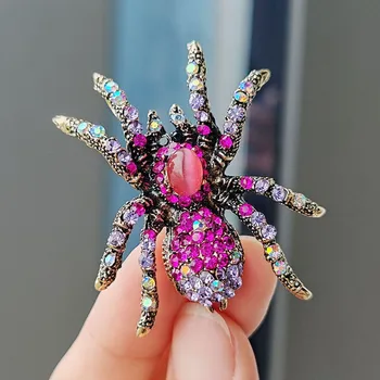 Yeni Zirkon Kakma Örümcek Meme Pin Retro Abartılı Böcek Meme Çiçek Takım Elbise Kişiselleştirilmiş Pin Aksesuarları